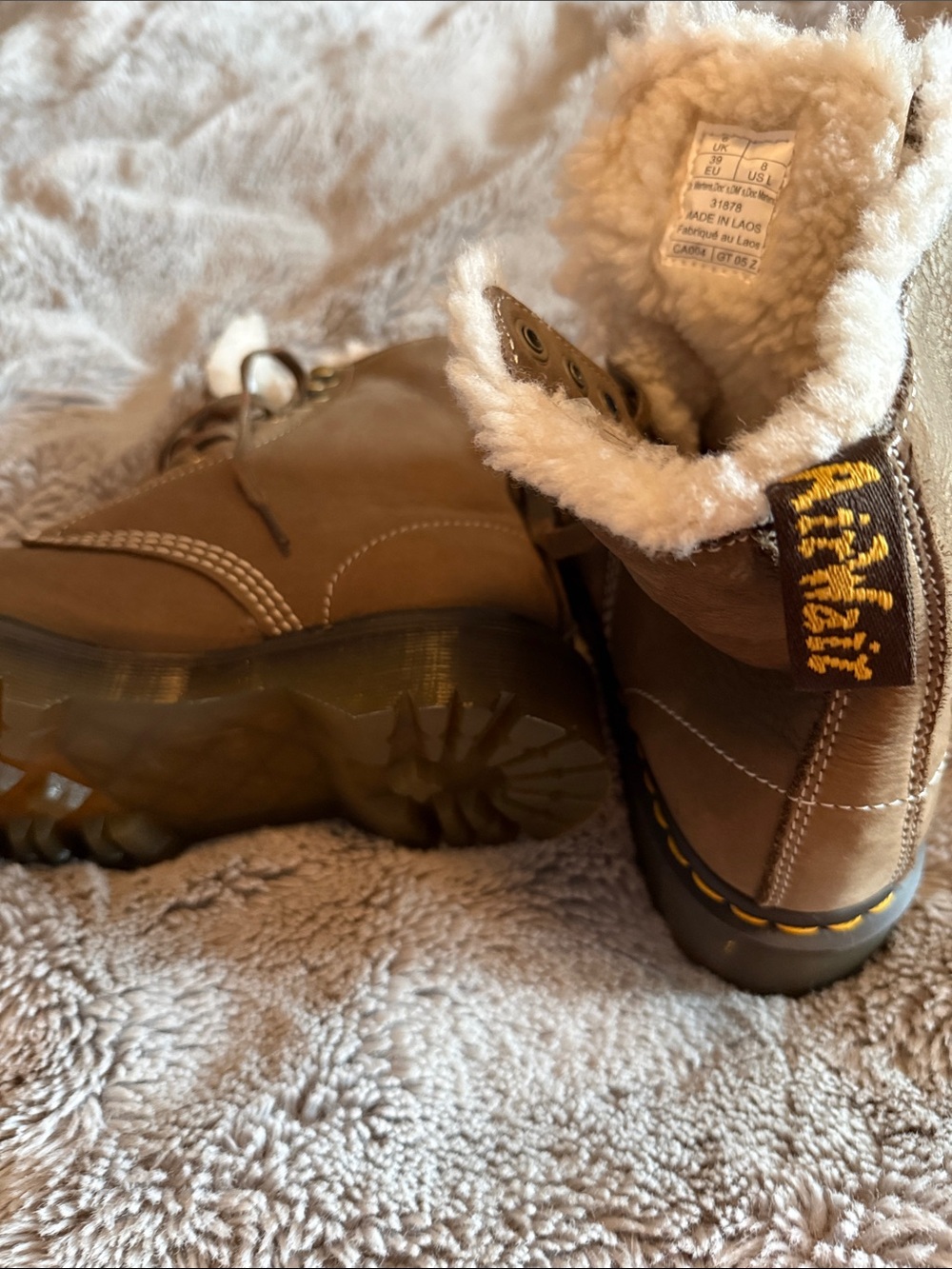 NWT Dr. Martens Kids Tan Lace-Up Faux-Fur Winter Boots